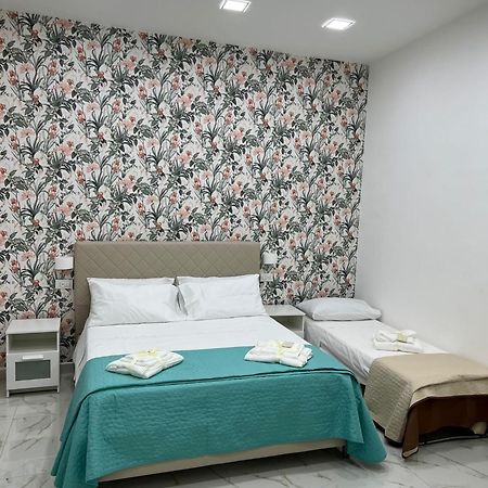 ナポリ Virgy House Bed & Breakfast エクステリア 写真